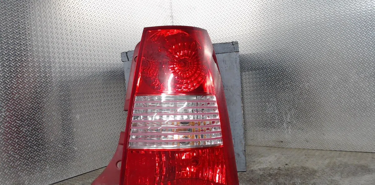 Feu arrière droit KIA PICANTO 1  PICANTO 1 PHASE 1 occasion
