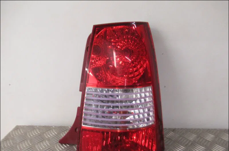 Feu arrière droit Kia PICANTO I (SA) 1.1 (2004-2011) occasion