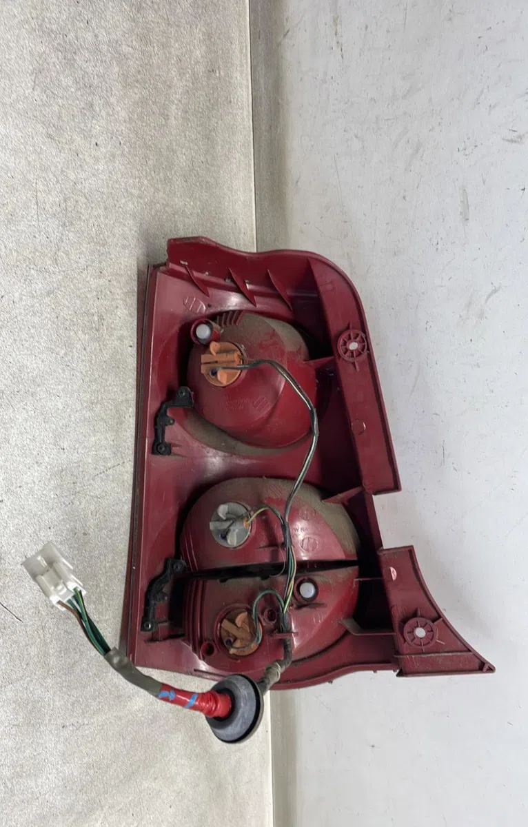 Feu arrière droit Kia PICANTO I (SA) 1.1 (2004-2011) occasion