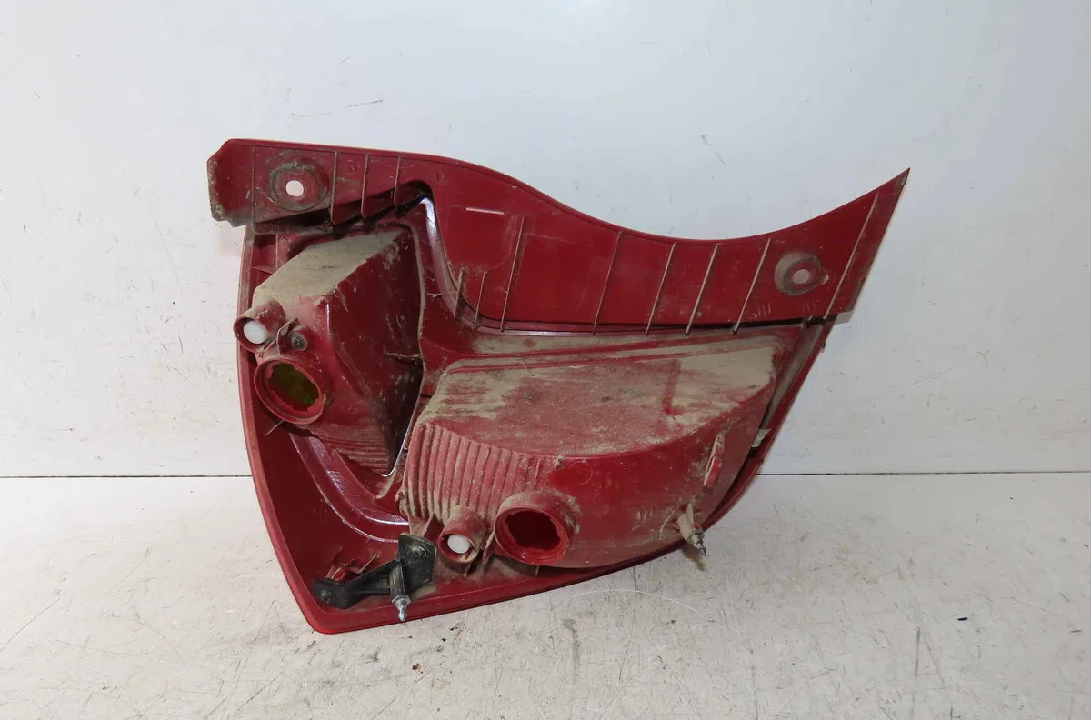 Feu arrière droit KIA PICANTO II occasion