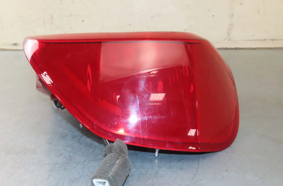 Feu arrière droit Kia PICANTO III (JA) 1.0 (2017) 5 portes occasion