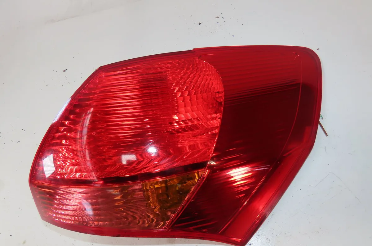 Feu arrière droit Kia VENGA (YN) 1.6 crdi 115 (2010) occasion