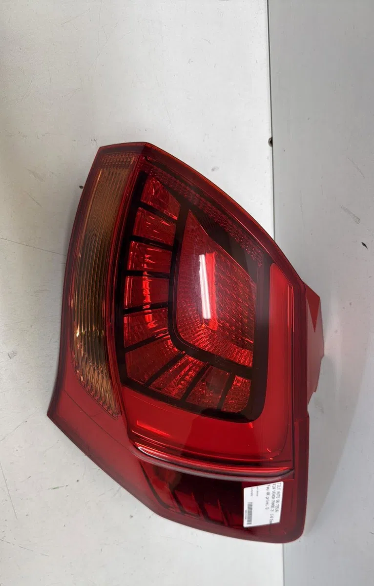 Feu arrière droit Kia VENGA (YN) 1.6 cvvt (2010) occasion