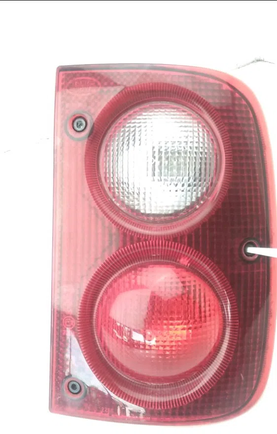 Feu arrière droit Land rover FREELANDER I (L314) 2.0 td4 4x4 (2000-2006) occasion