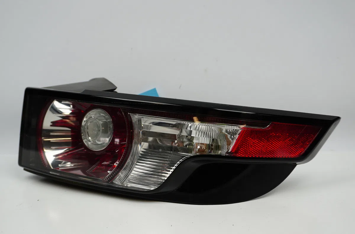 Feu arrière droit Land rover RANGE ROVER EVOQUE (L538) 2.2 d 4x4 (2011-2019) occasion