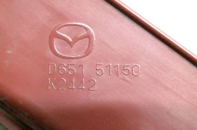 Feu arrière droit Mazda 2 (DE_, DH_) 1.3 (de3fs) (2007-2015) occasion