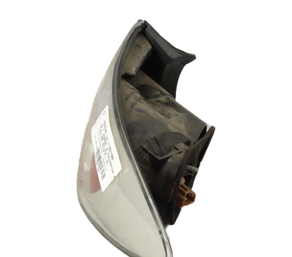 Feu arrière droit Mazda 6 Hatchback (GG) 2.0 di (gg14) (2002-2007) occasion