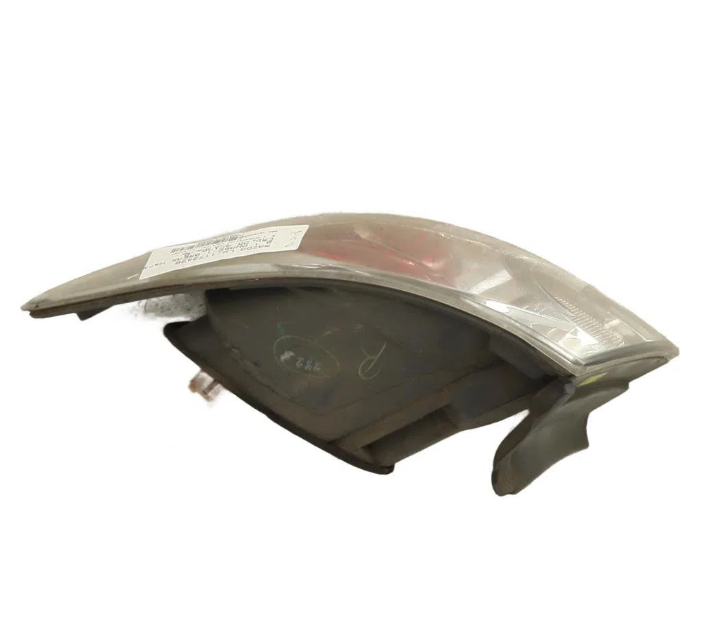 Feu arrière droit Mazda 6 Station Wagon (GY) 2.0 di (gy19) (2002-2005) occasion
