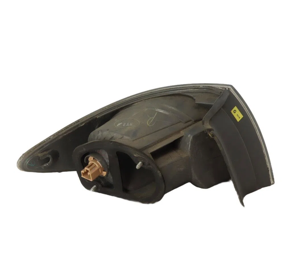 Feu arrière droit Mazda 6 Station Wagon (GY) 2.0 di (gy19) (2002-2005) occasion