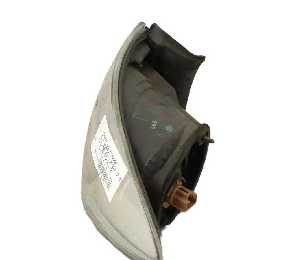 Feu arrière droit Mazda 6 Station Wagon (GY) 2.0 di (gy19) (2002-2005) occasion