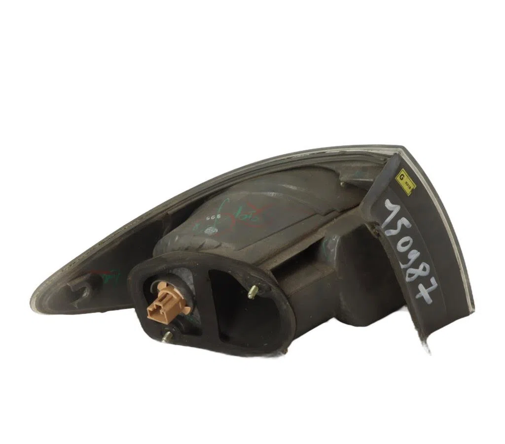 Feu arrière droit Mazda 6 Station Wagon (GY) 2.0 di (gy19) (2002-2005) occasion