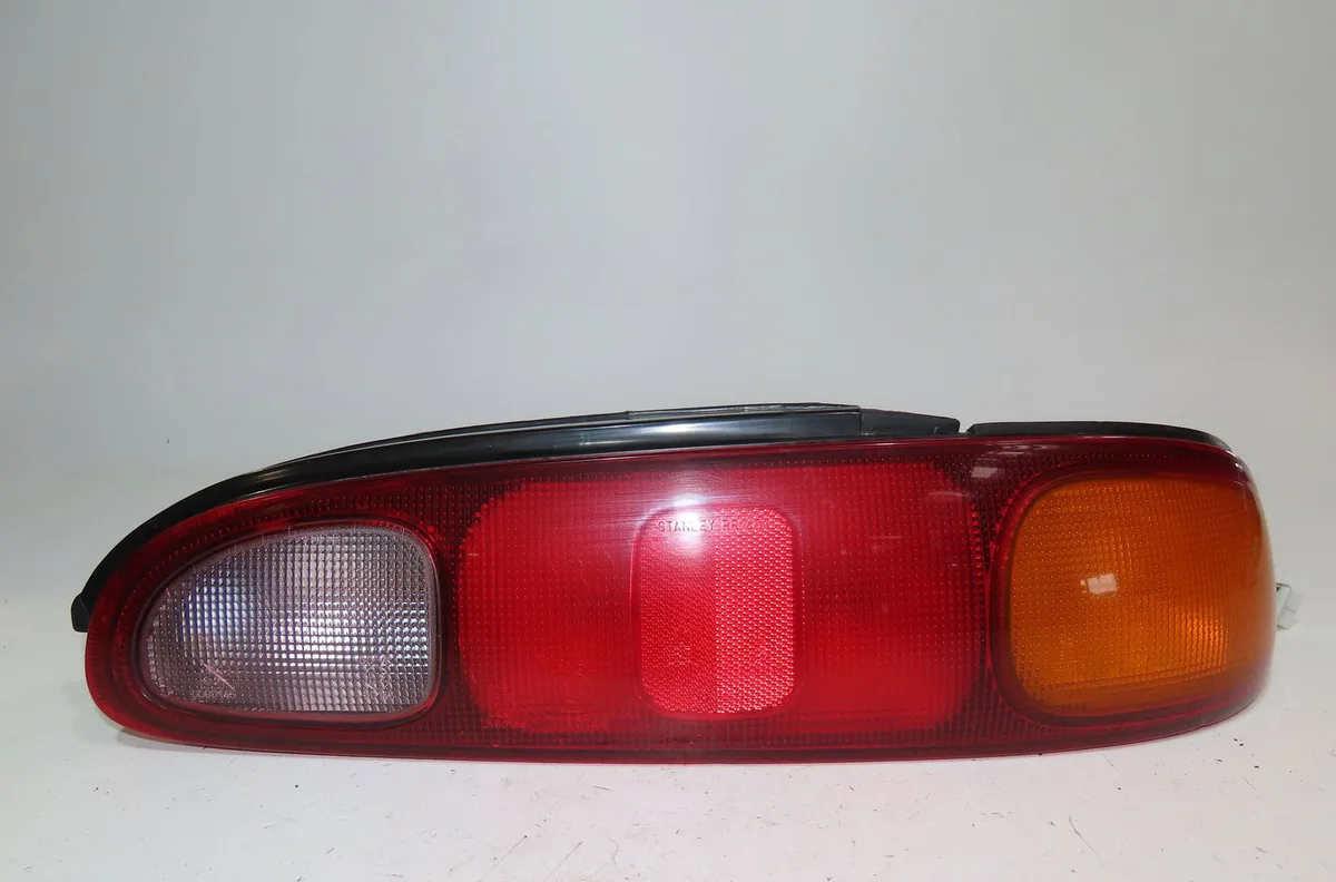 Feu arrière droit Mazda MX-6 (GE) 2.0 (1992-1997) occasion