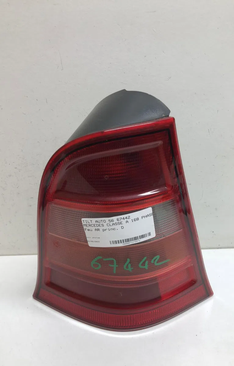 Feu arrière droit Mercedes-benz CLASSE A (W168) A 170 cdi (168.008) (1998-2001) occasion