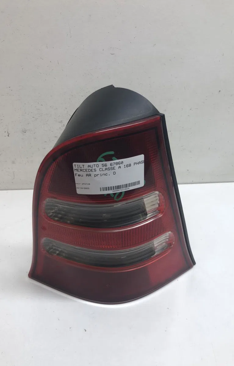 Feu arrière droit Mercedes-benz CLASSE A (W168) A 170 cdi (168.009, 168.109) (2001-2004) occasion
