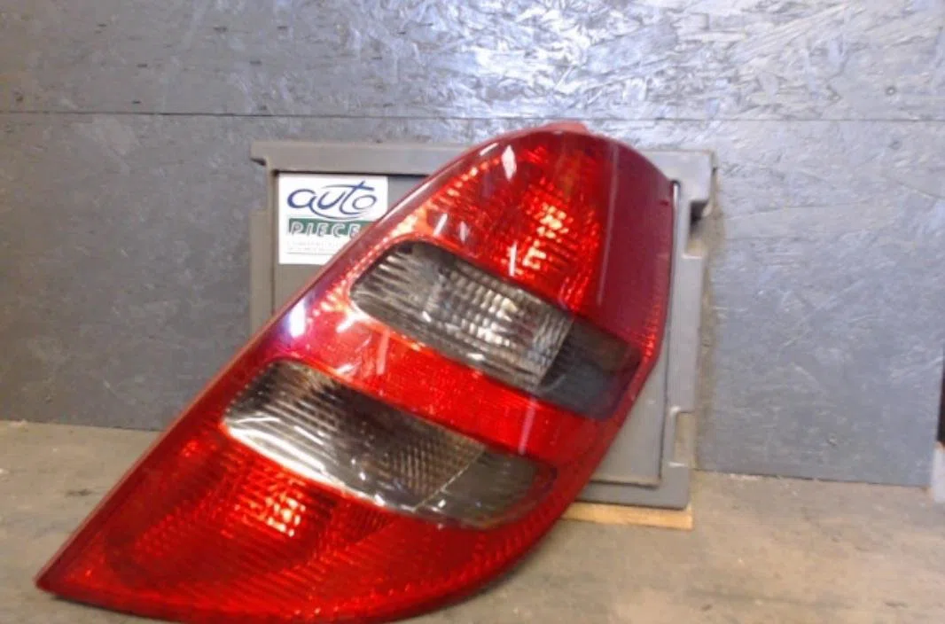 Feu arrière droit Mercedes-benz CLASSE A (W169) A 160 cdi (169.006, 169.306) (2004-2012) occasion