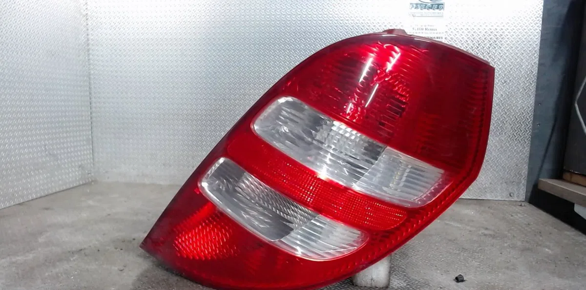 Feu arrière droit Mercedes-benz CLASSE A (W169) A 180 cdi (169.007, 169.307) (2004-2012) 5 portes occasion