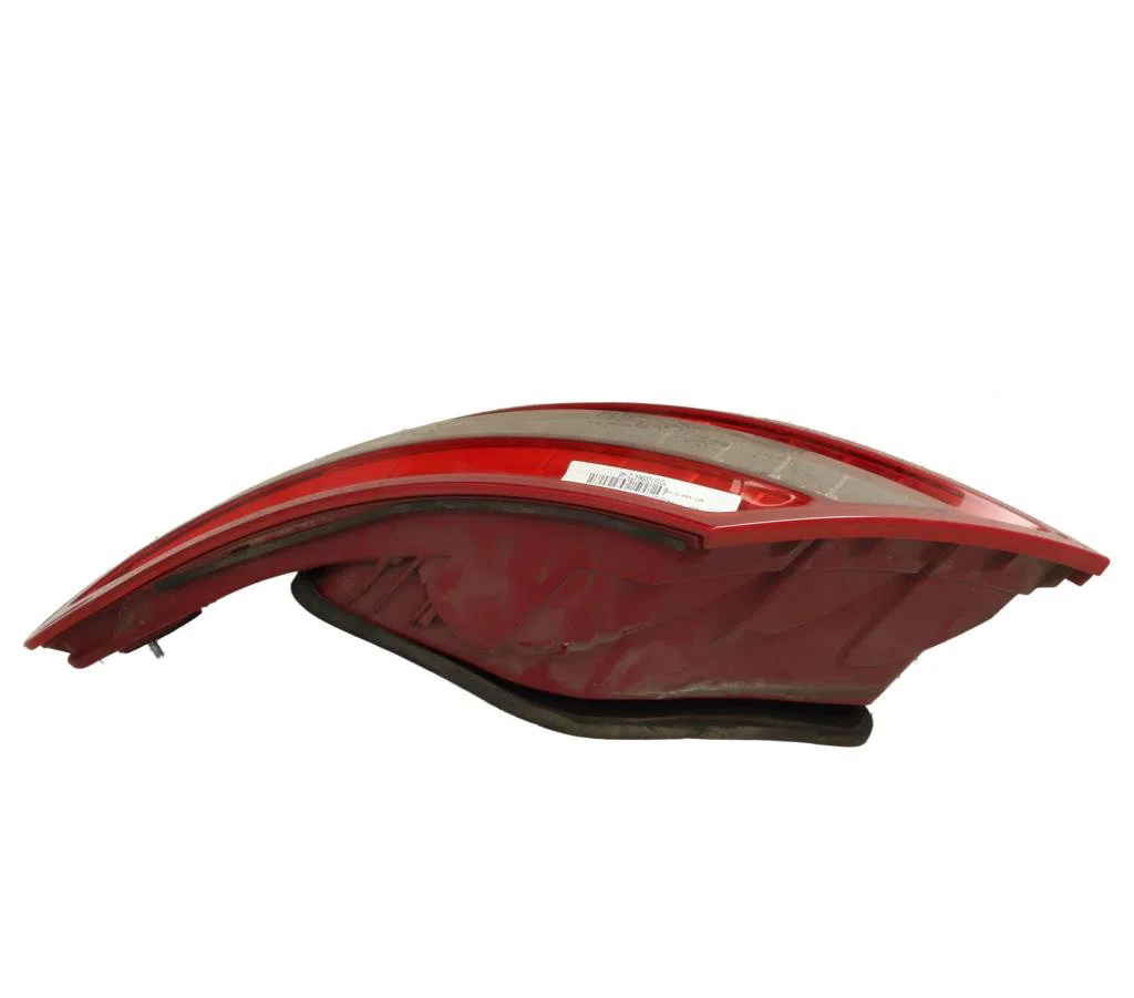Feu arrière droit Mercedes-benz CLASSE C (W204) C 220 cdi (204.002) (2008-2014) 4 portes occasion