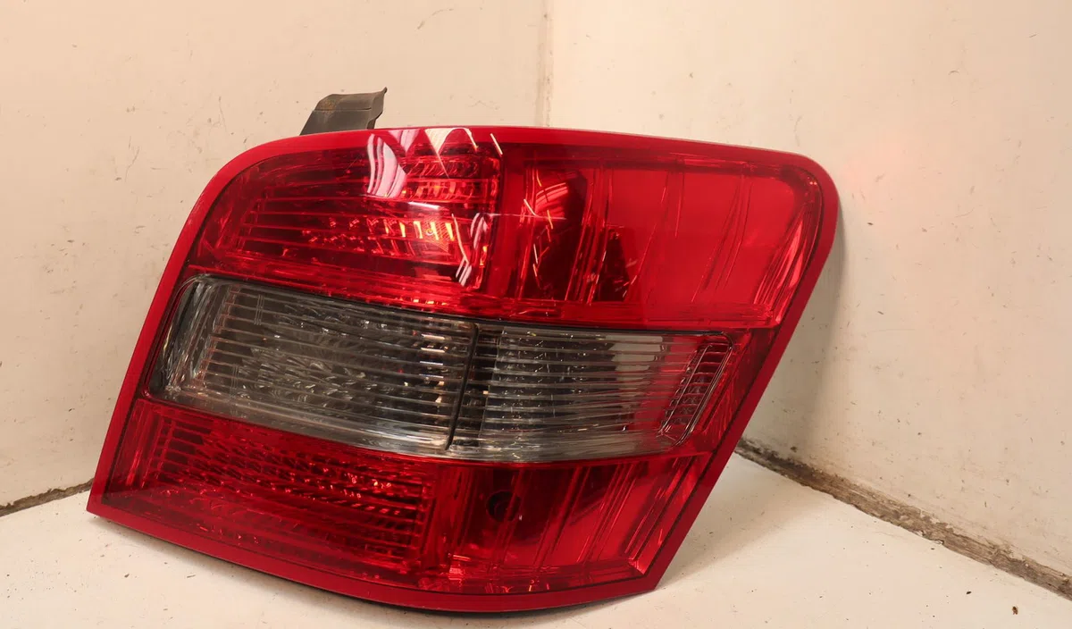 Feu arrière droit Mercedes-benz CLASSE GLK (X204) 220 cdi 4-matic (204.984, 204.997) (2008-2015) occasion