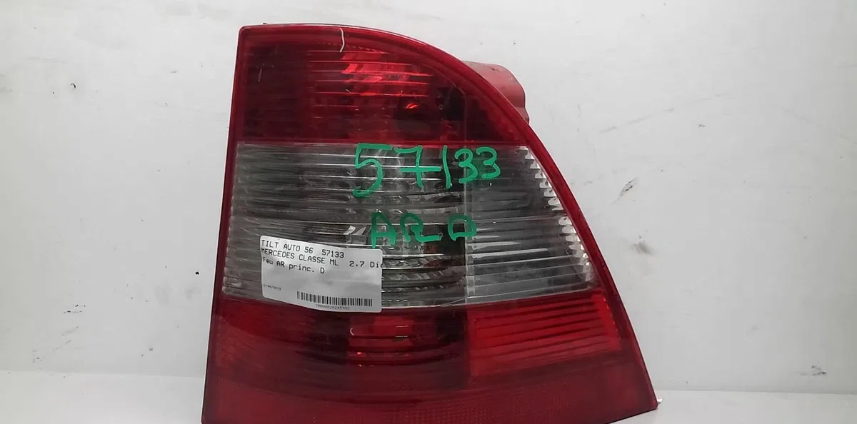 Feu arrière droit Mercedes-benz CLASSE M (W163) Ml 270 cdi (163.113) (1999-2005) occasion