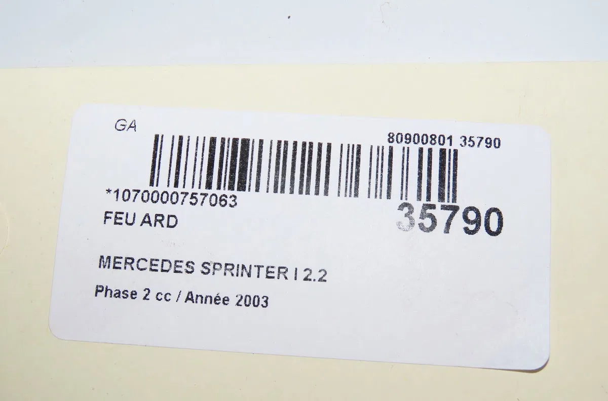 Feu arrière droit Mercedes-benz SPRINTER 2-t Camionnette (B901, B902) 211 cdi (901.661, 901.662, 902.661, 902.662) (2000