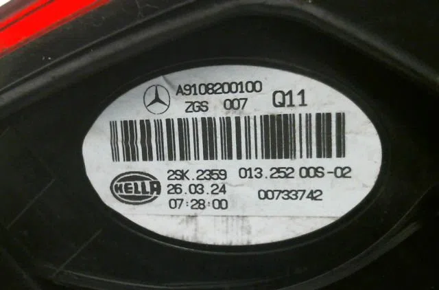 Feu arrière droit Mercedes-benz SPRINTER 3,5-t Camionnette (B907, B910) 317 cdi rwd (907.631, 907.633, 907.635, 907.637)