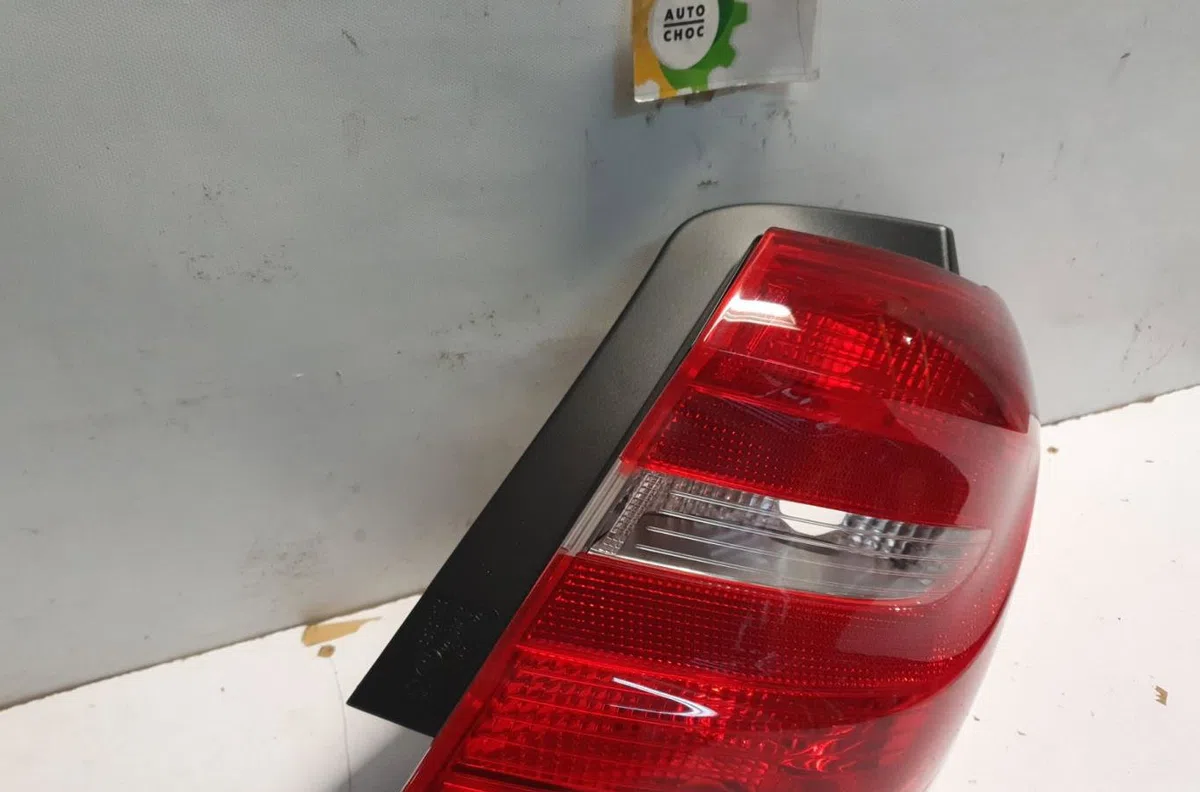 Feu arrière droit MERCEDES CLASSE B 246 PHASE 1 occasion