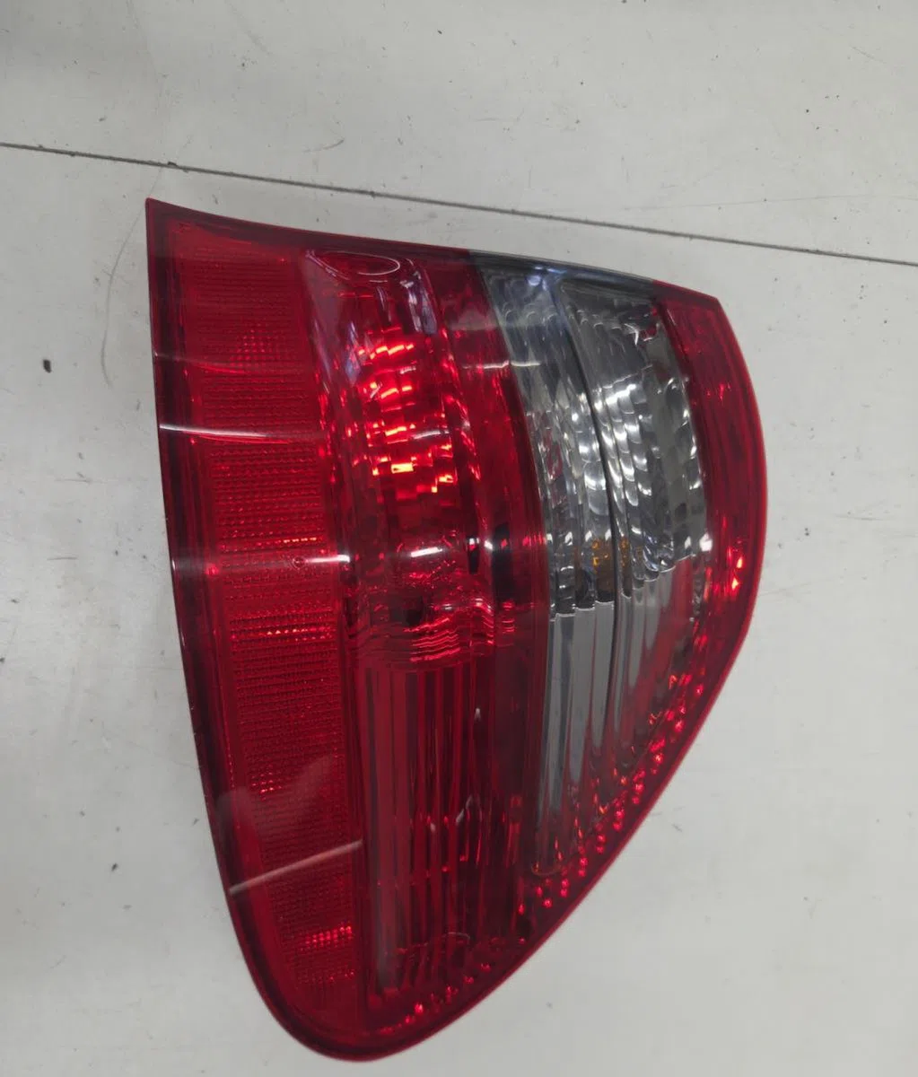 Feu arrière droit MERCEDES CLASSE E 211 PHASE 1 BREAK occasion