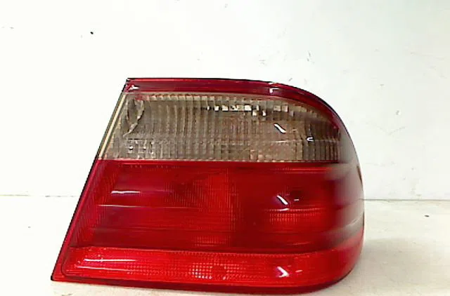 Feu arrière droit MERCEDES CLASSE E III  E280CDi FAP 177ch occasion