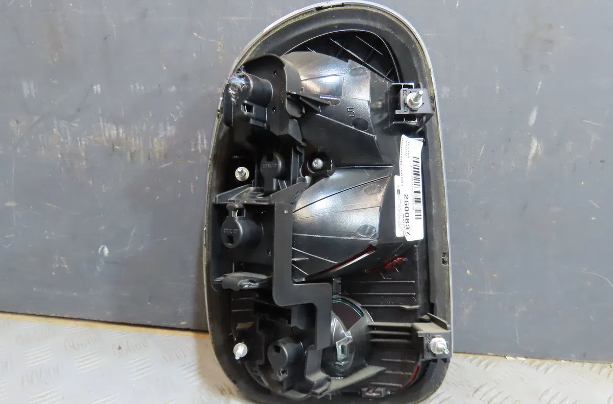 Feu arrière droit Mini MINI COUNTRYMAN (R60) One d (2010-2016) occasion