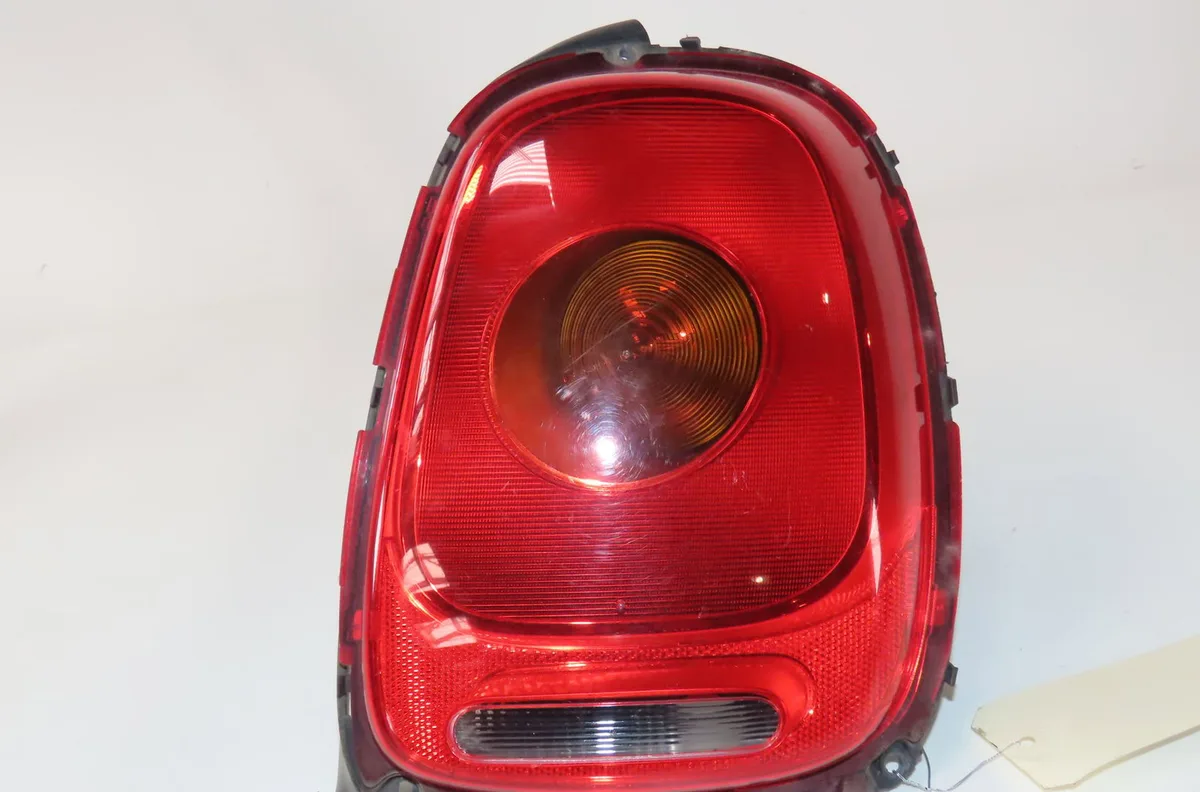 Feu arrière droit Mini MINI (F55) Cooper d (2013) occasion