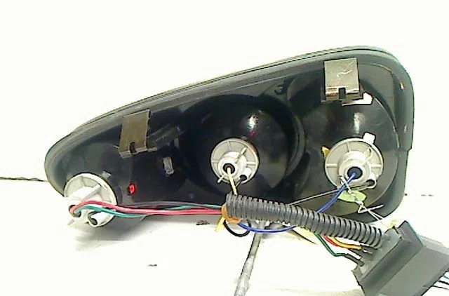 Feu arrière droit Mini MINI (R50, R53) Cooper (2001-2006) 3 portes occasion