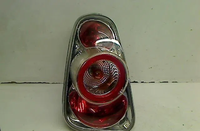 Feu arrière droit Mini MINI (R50, R53) Cooper (2001-2006) 3 portes occasion