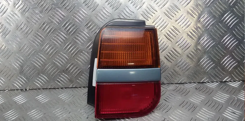 Feu arrière droit Mitsubishi SPACE WAGON (N9_W, N8_W) 2.0 (1998-2004) occasion