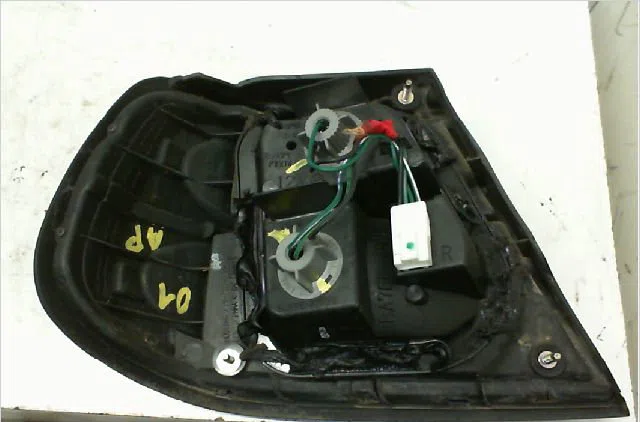 Feu arrière droit NISSAN ALMERA I occasion