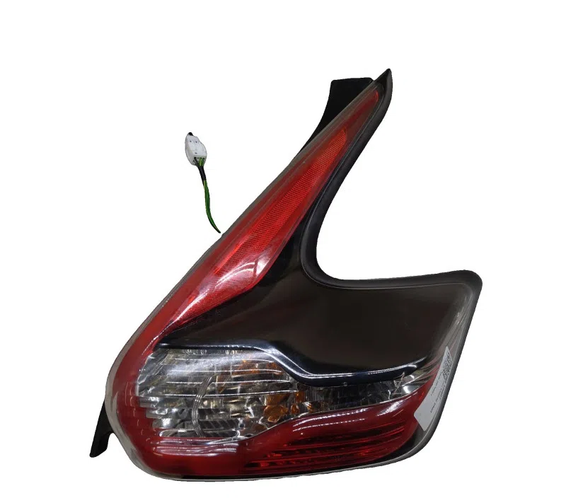 FEU ARRIERE DROIT NISSAN JUKE 26550-BV80A
