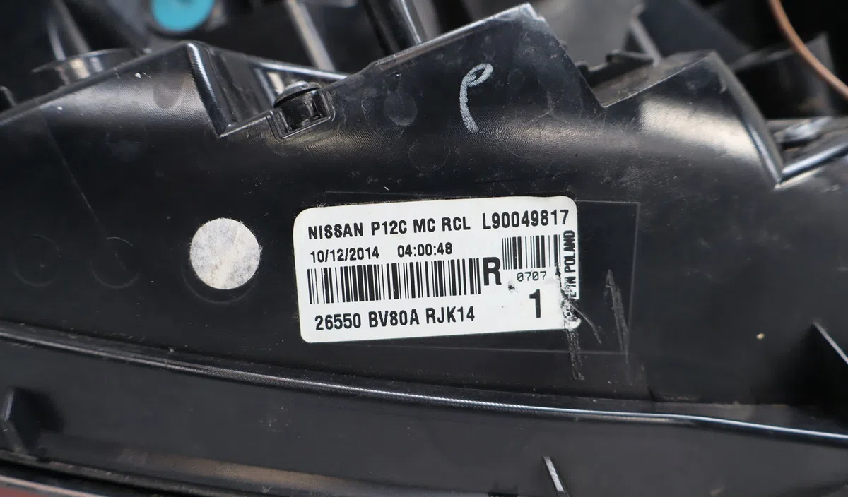Feu arrière droit Nissan JUKE (F15) 1.5 dci (2010) 5 portes occasion