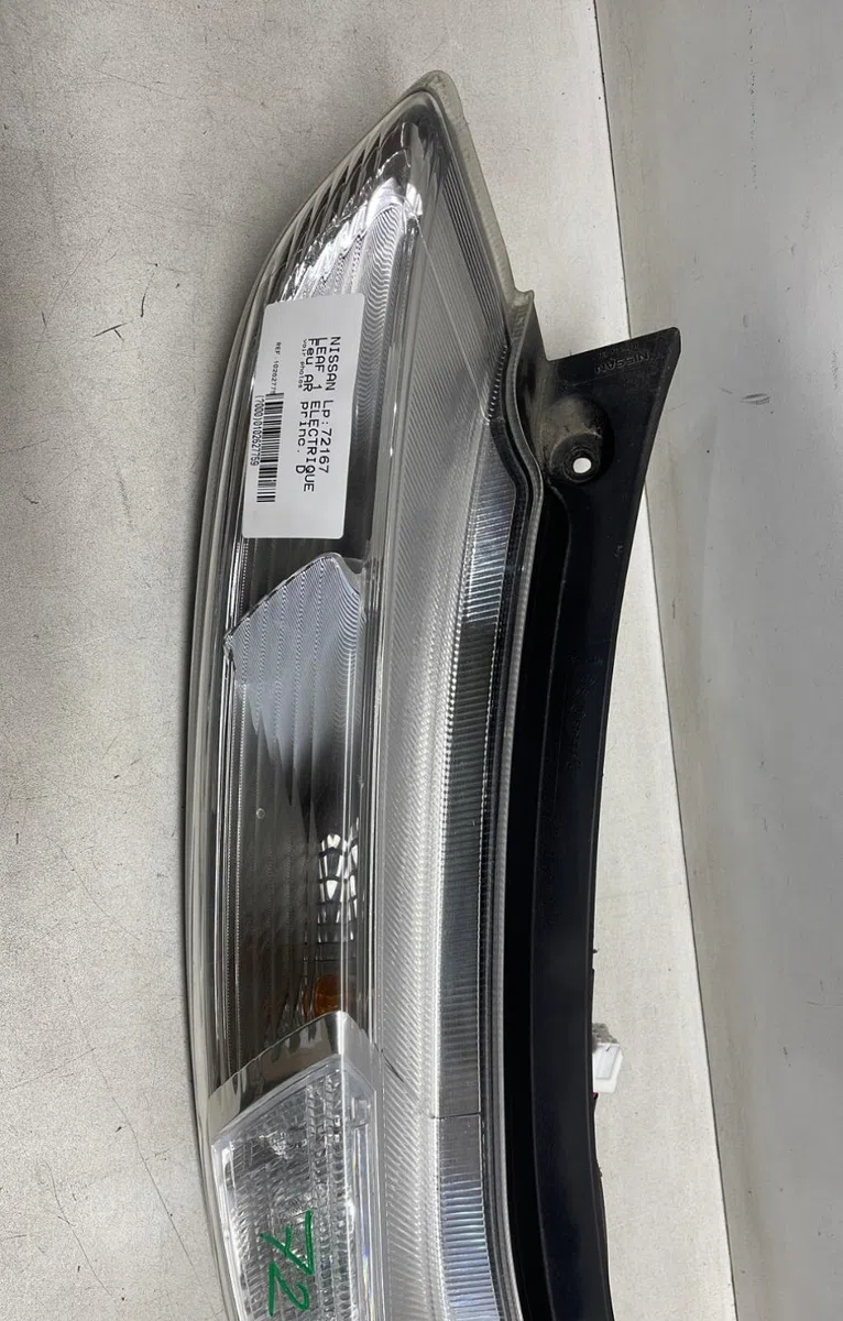 Feu arrière droit Nissan LEAF (ZE0) Electric (2010) occasion