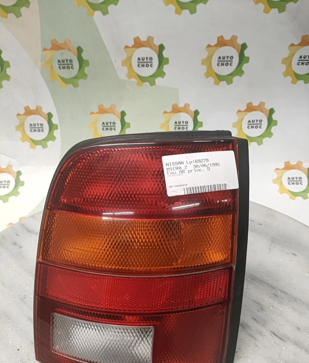 Feu arrière droit NISSAN MICRA 2 PHASE 1 occasion