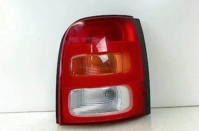 Feu arrière droit NISSAN MICRA II 1999 occasion