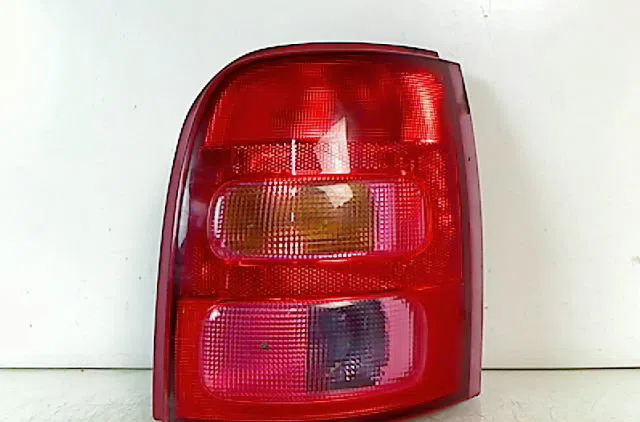 Feu arrière droit NISSAN MICRA II 2001 occasion