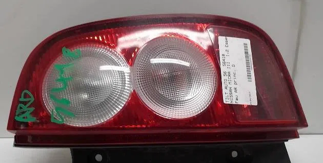 Feu arrière droit Nissan MICRA III (K12) 1.2 16v (2003-2010) occasion