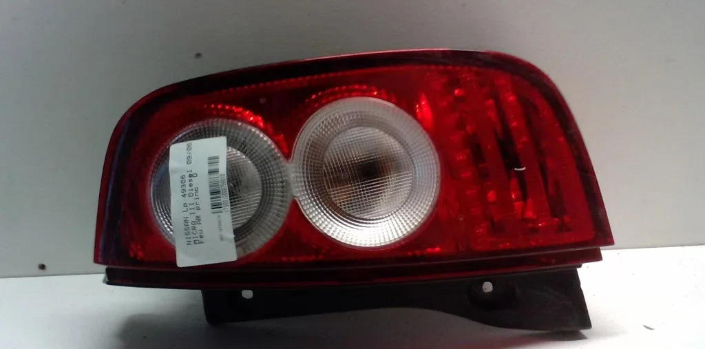 Feu arrière droit Nissan MICRA III (K12) 1.5 dci (2003-2010) occasion