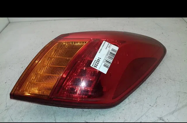 Feu arrière droit Nissan MURANO II (Z51) 2.5 dci 4x4 (2010-2014) occasion