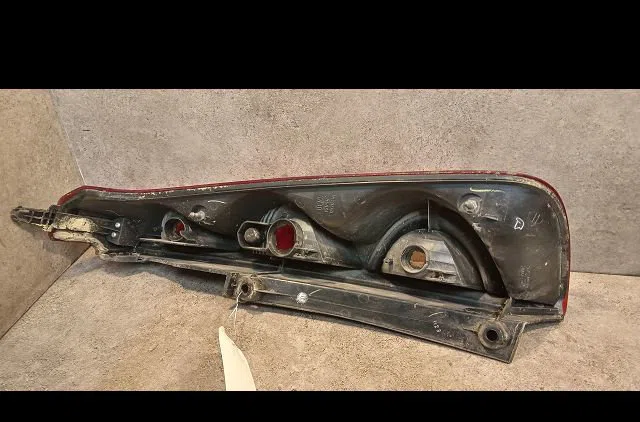 Feu arrière droit Nissan NOTE (E11, NE11) 1.5 dci (2010-2012) occasion