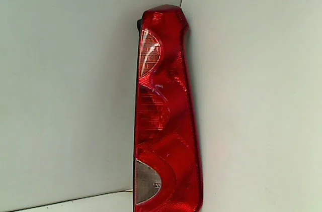 Feu arrière droit NISSAN NOTE I 2006 occasion
