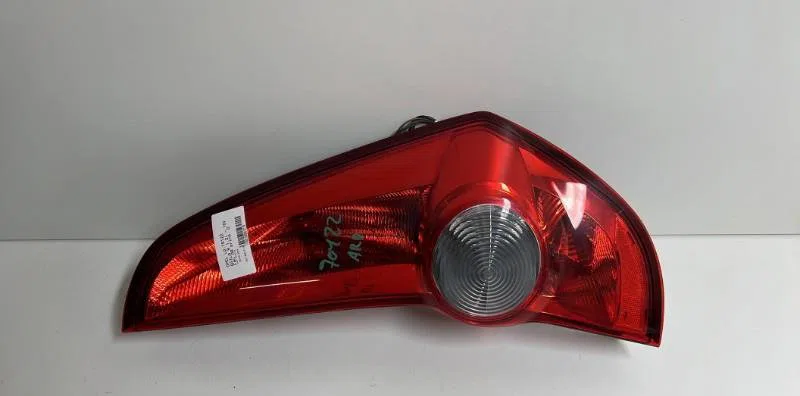 Feu arrière droit Opel AGILA (B) (H08) 1.2 (f68) (2010-2014) 5 portes occasion