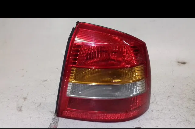 Feu arrière droit Opel ASTRA G 3-5 portes (T98) 1.7 dti 16v (f08, f48) (2000-2005) occasion