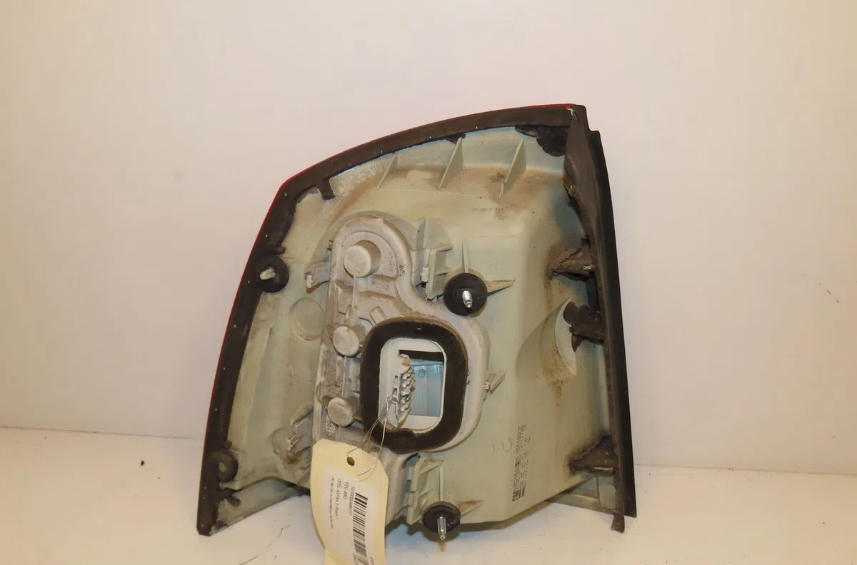 Feu arrière droit Opel ASTRA G 3-5 portes (T98) 1.8 16v (f08, f48) (1998-2000) occasion