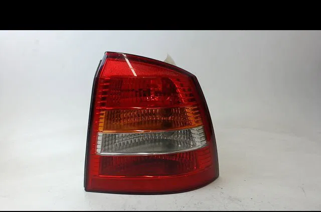 Feu arrière droit Opel ASTRA G 3-5 portes (T98) 2.0 dti 16v (f08, f48) (1999-2005) occasion