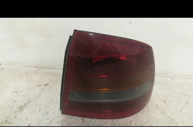 Feu arrière droit Opel ASTRA G 3-5 portes (T98) 2.0 dti 16v (f08, f48) (1999-2005) occasion